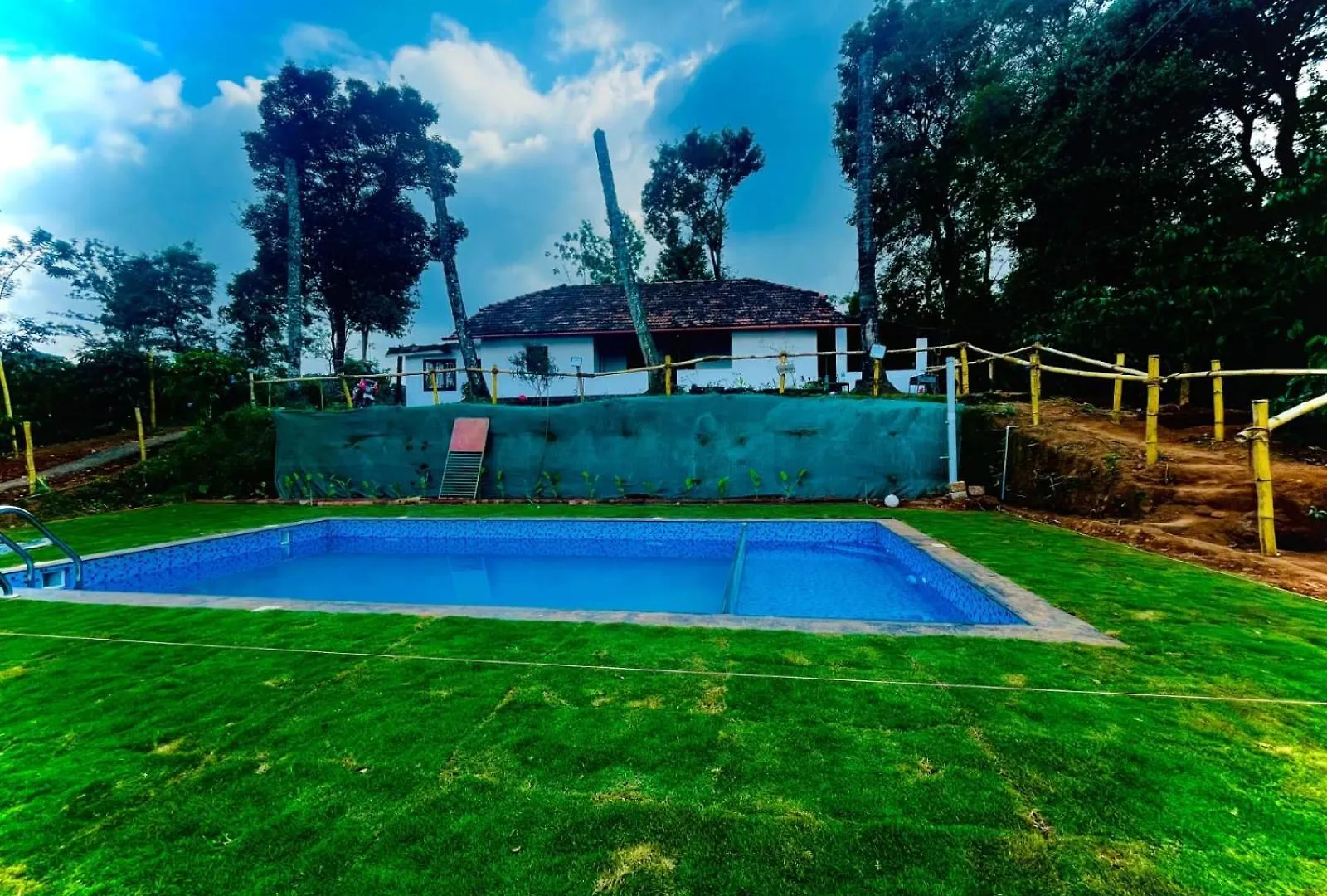 90S Heritage By Hf Wayanad 0*,  Indie